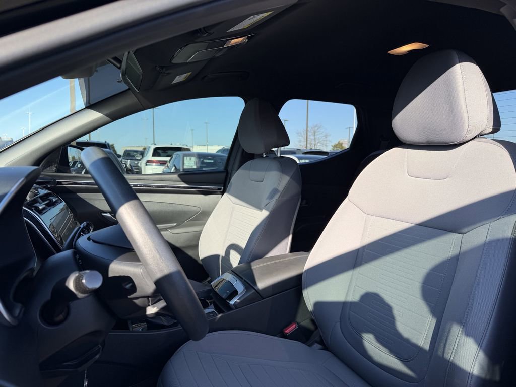 Used 2023 Hyundai Santa Cruz SE image 12