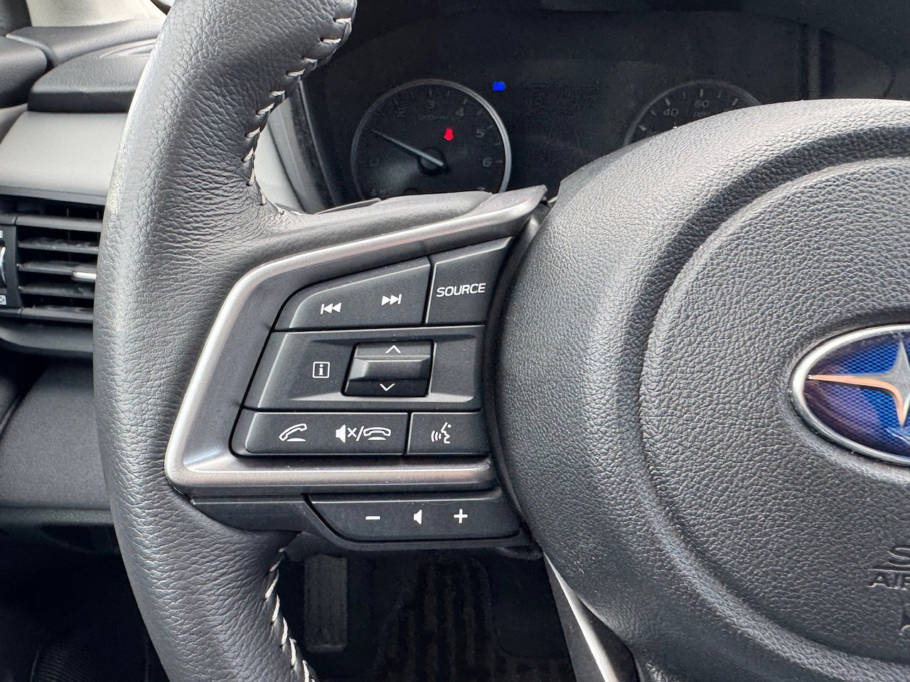 Certified 2025 Subaru Outback Premium w/ Popular Package #1A image 30