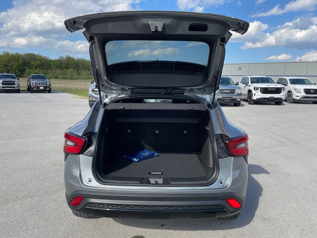 New 2026 Chevrolet Trax RS w/ Driver Confidence Package FWD image 8
