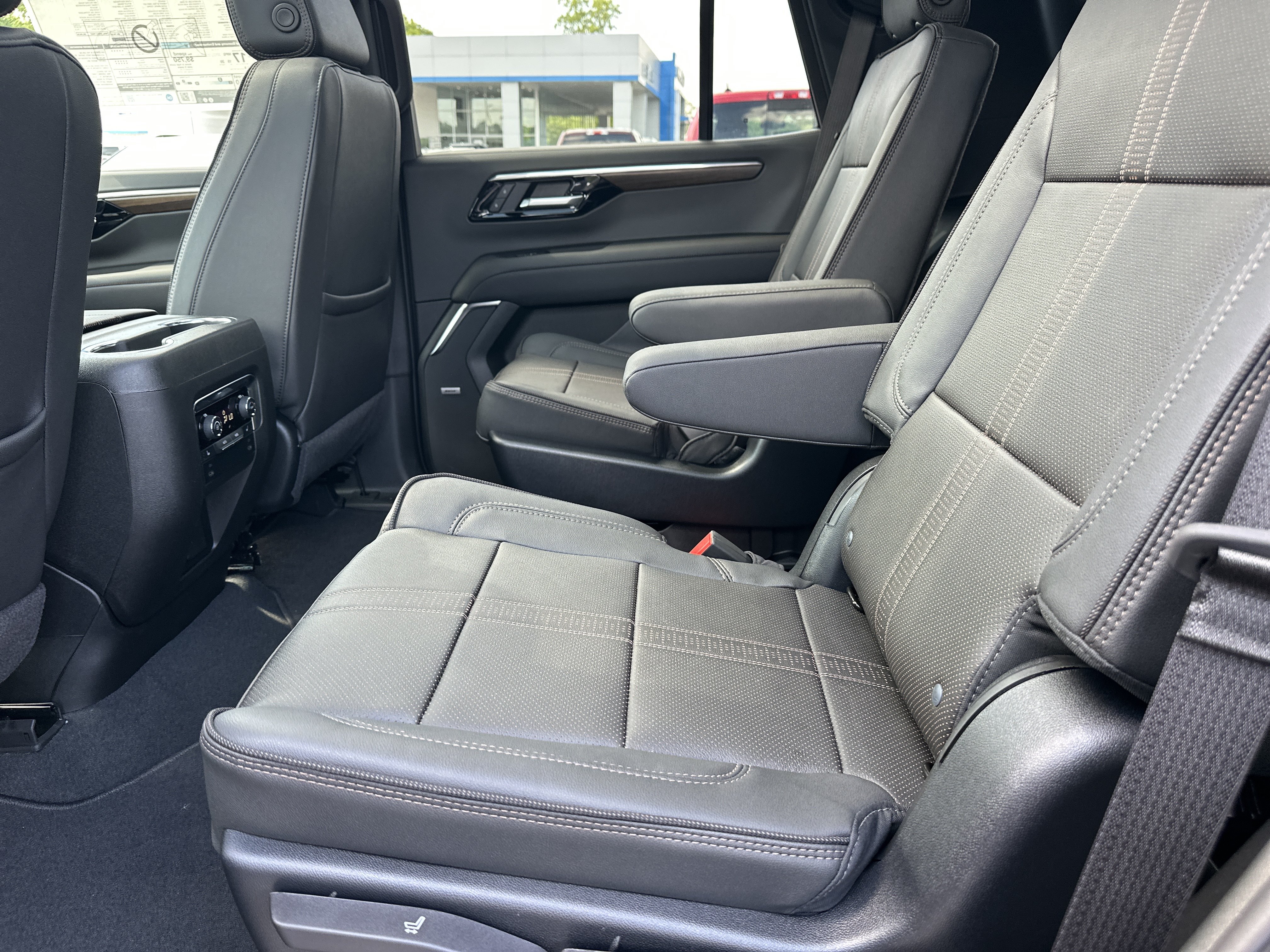 New 2026 Chevrolet Tahoe High Country w/ Sun And Tow Package RWD image 22