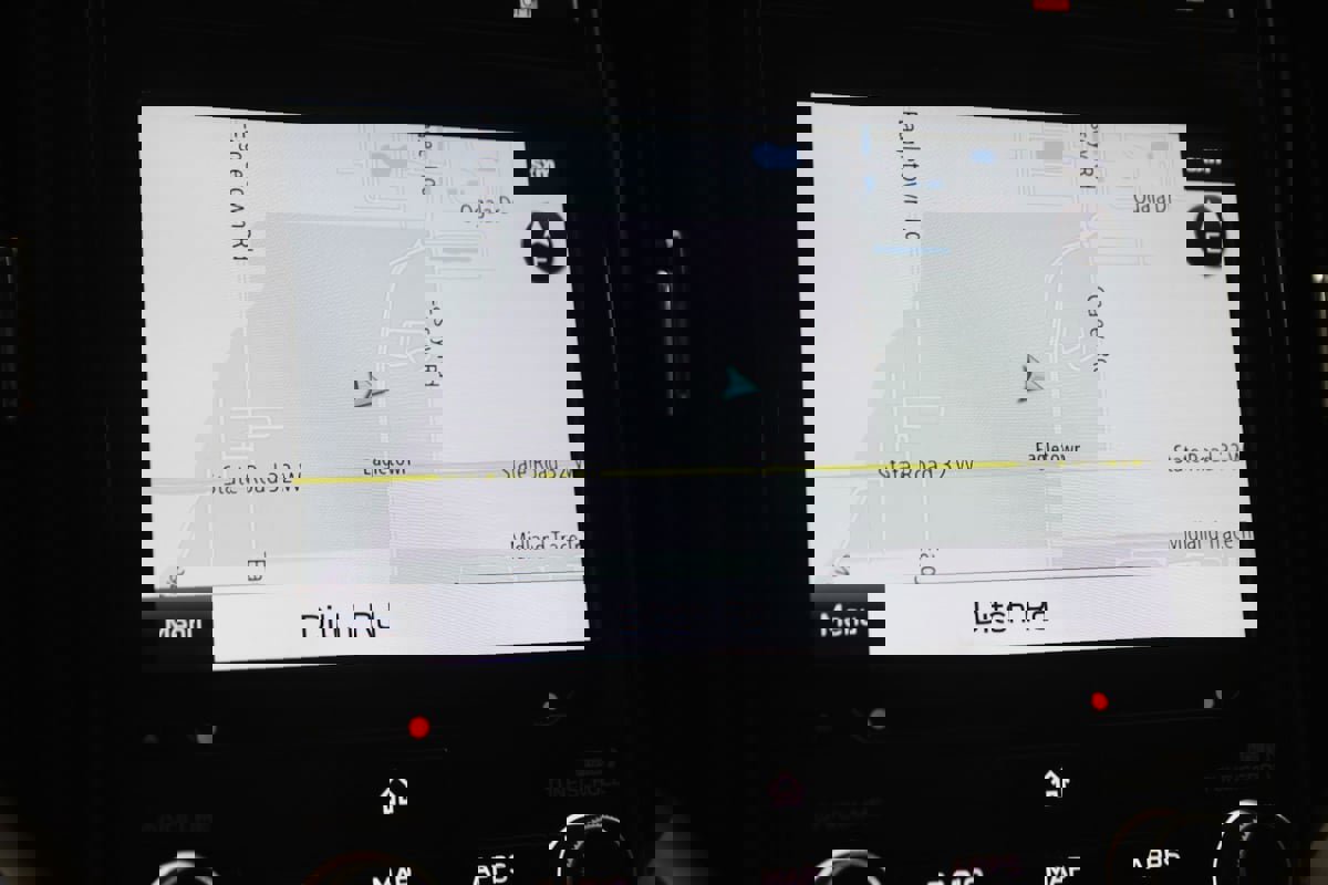 Used 2020 Subaru Ascent Touring w/ Popular Package #3 image 9