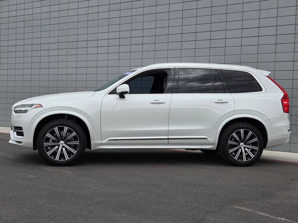 Used 2023 Volvo XC90 B6 Plus AWD/4WD image 2