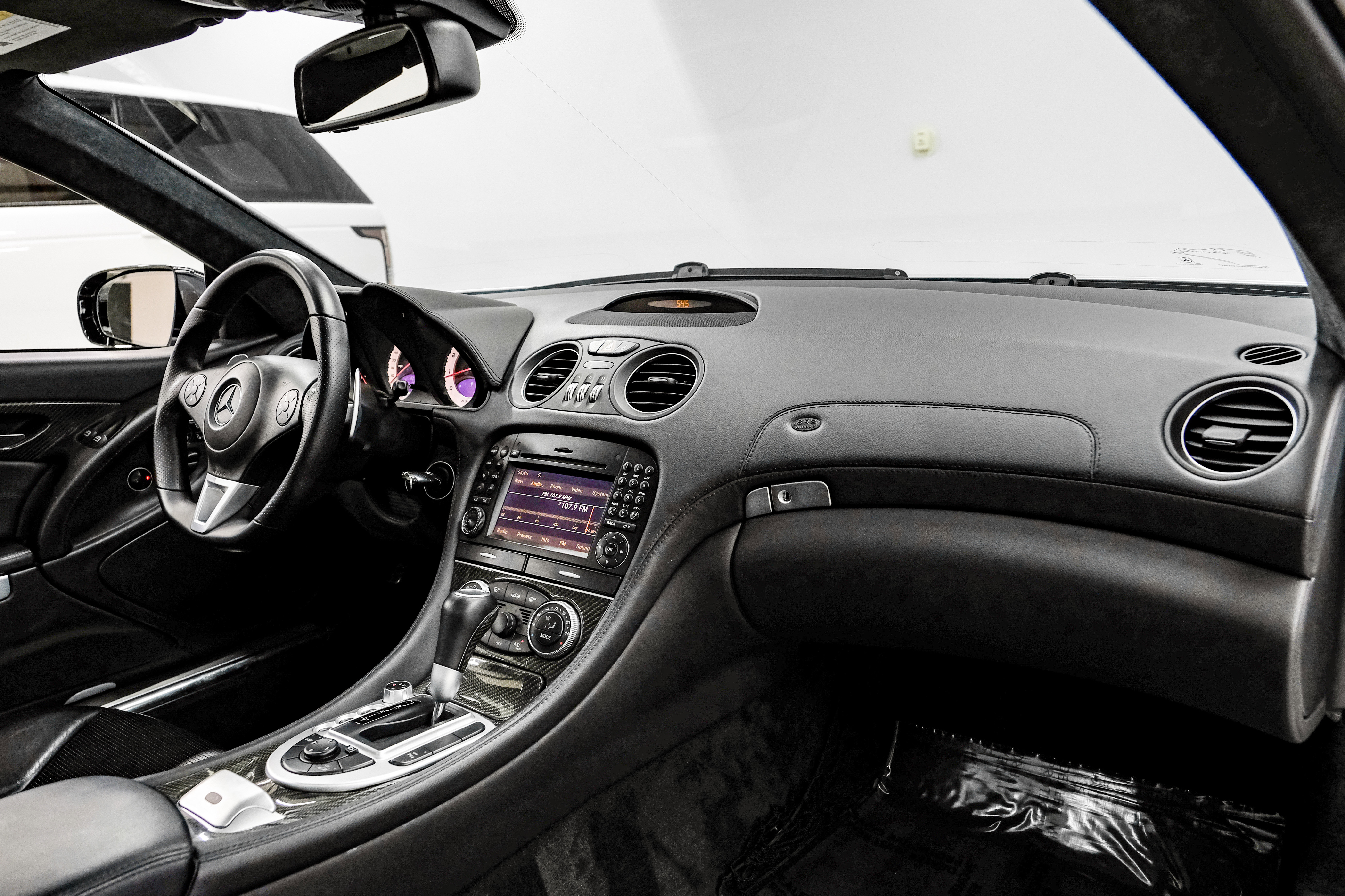 Used 2012 Mercedes-Benz SL 63 AMG image 17