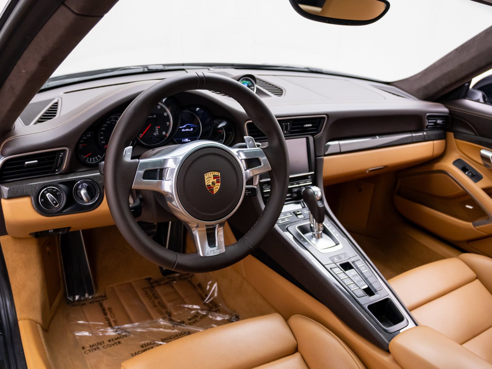 Used 2015 Porsche 911 Turbo S AWD/4WD image 11