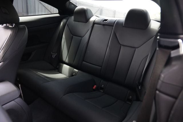 Used 2021 BMW 430i Coupe w/ Convenience Package RWD image 11