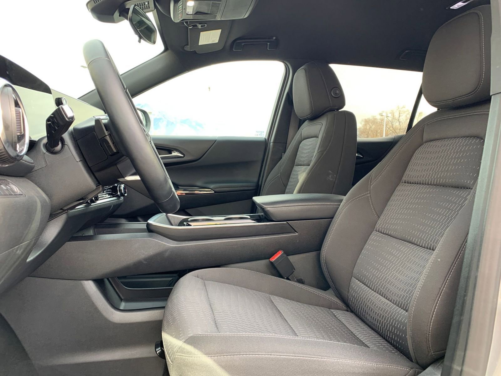 Used 2025 Chevrolet Equinox LT image 25