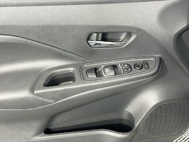 Used 2024 Nissan Versa SV FWD image 22