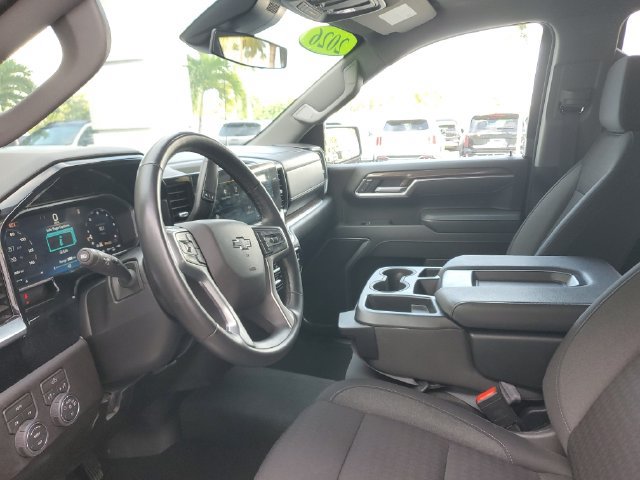 Used 2026 Chevrolet Silverado 1500 RST AWD/4WD image 17