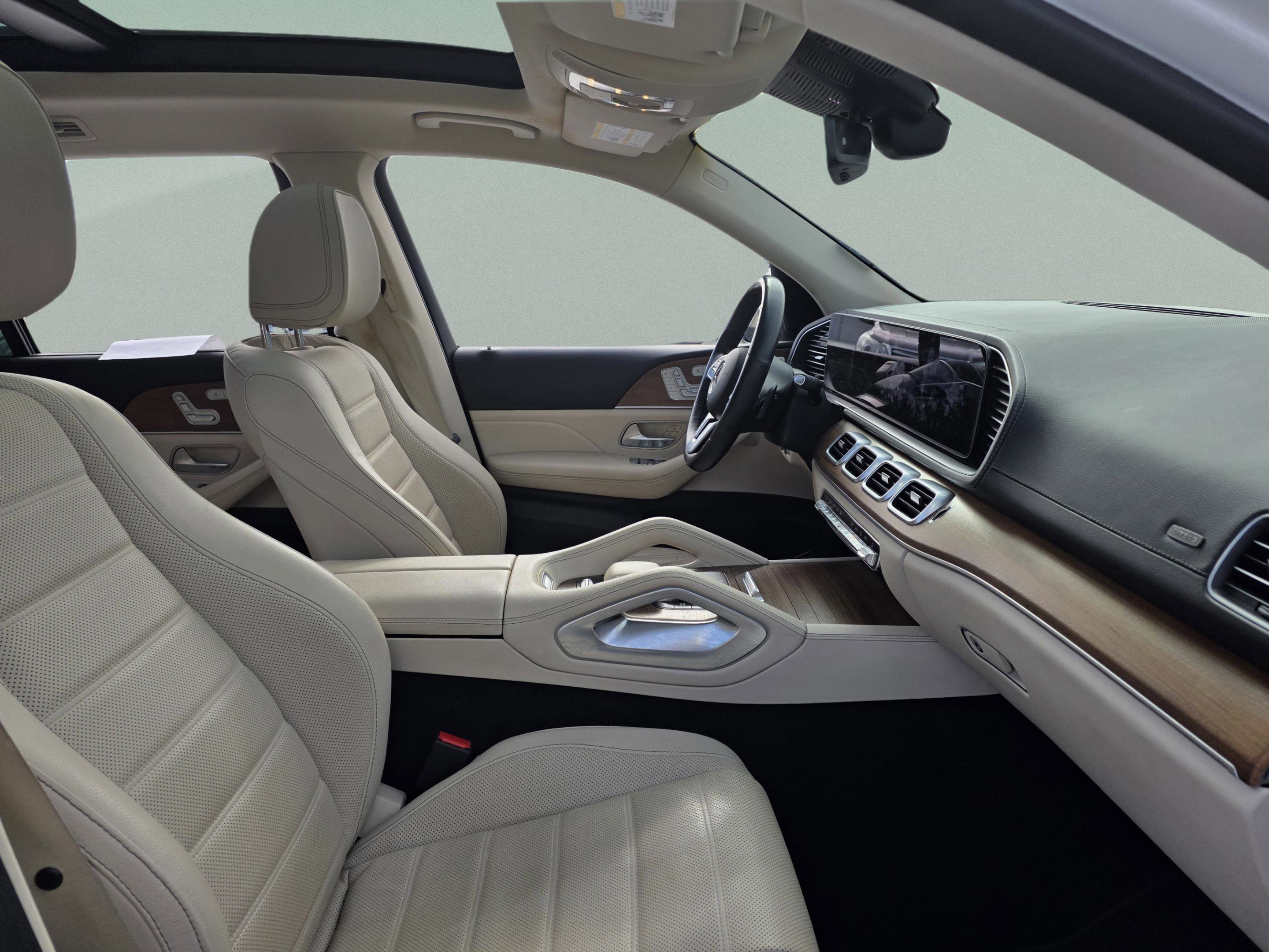 Used 2022 Mercedes-Benz GLS 450 4MATIC image 29