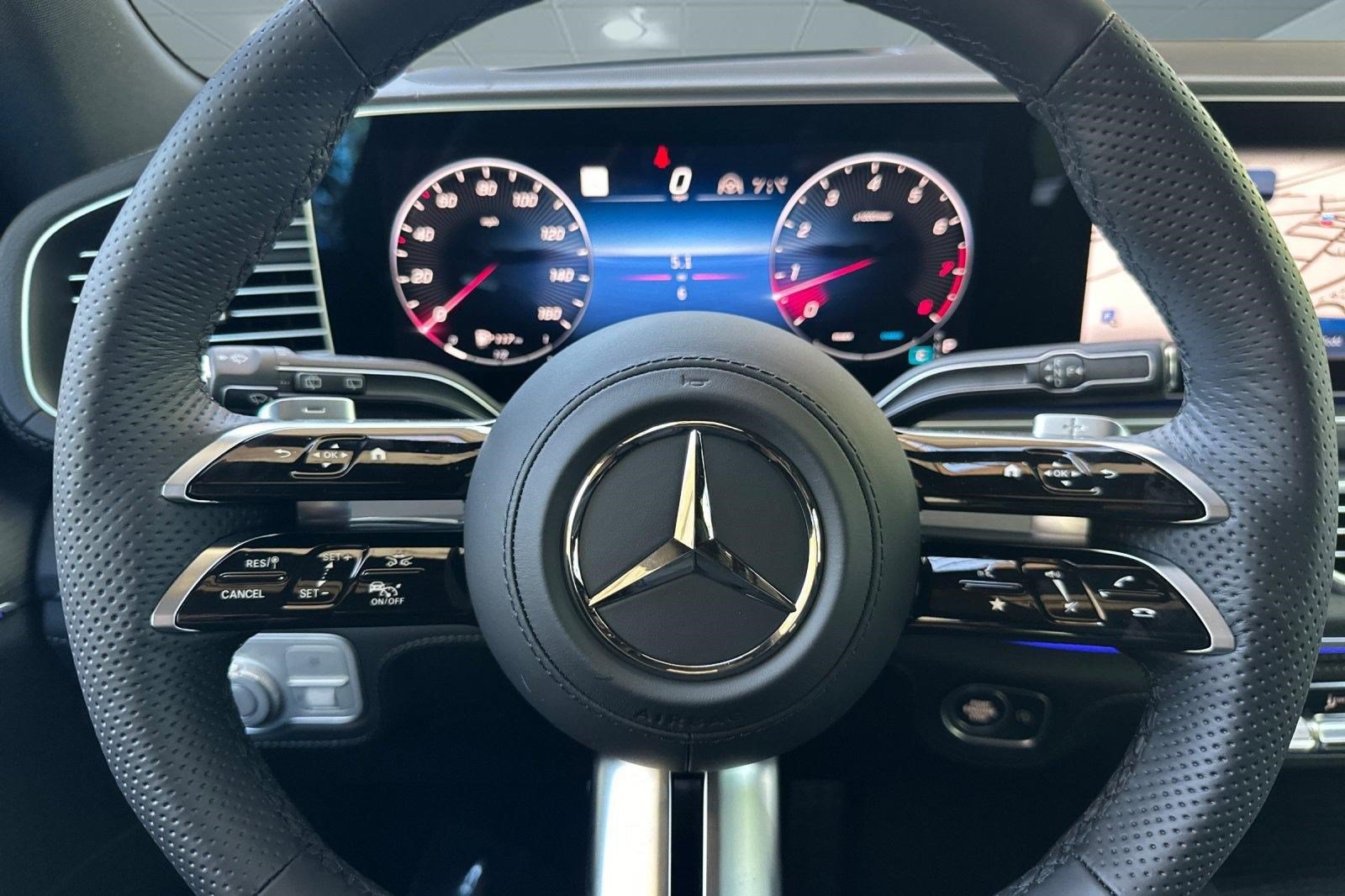 New 2026 Mercedes-Benz GLS 580 4MATIC image 17