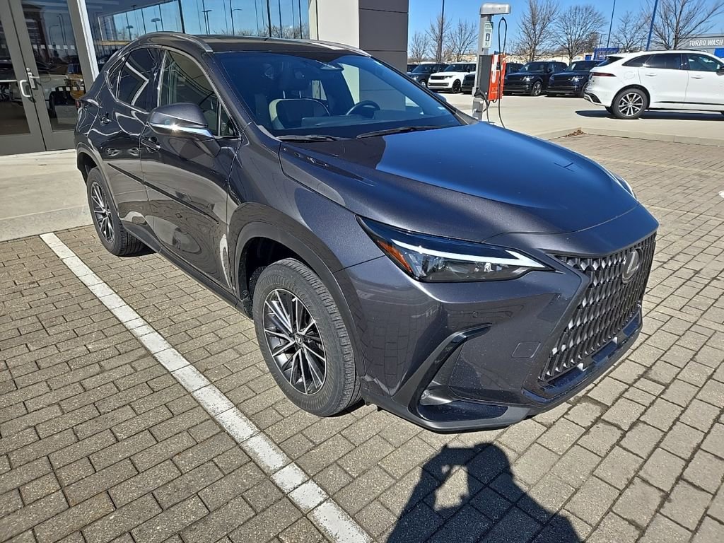 Used 2022 Lexus NX 250 AWD image 3