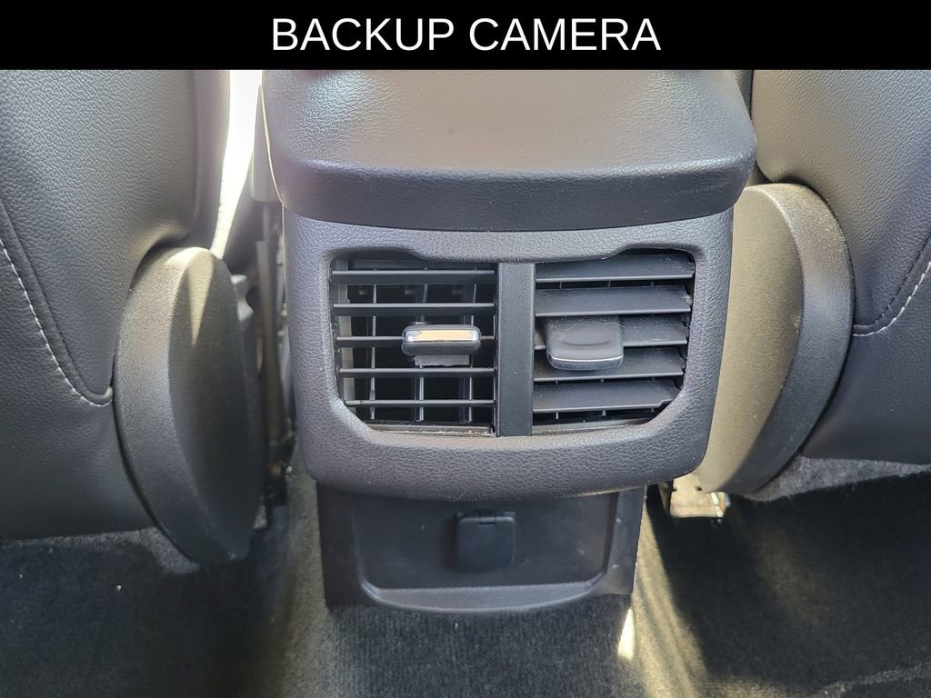 Used 2016 Ford Fusion SE w/ Equipment Group 202A image 9