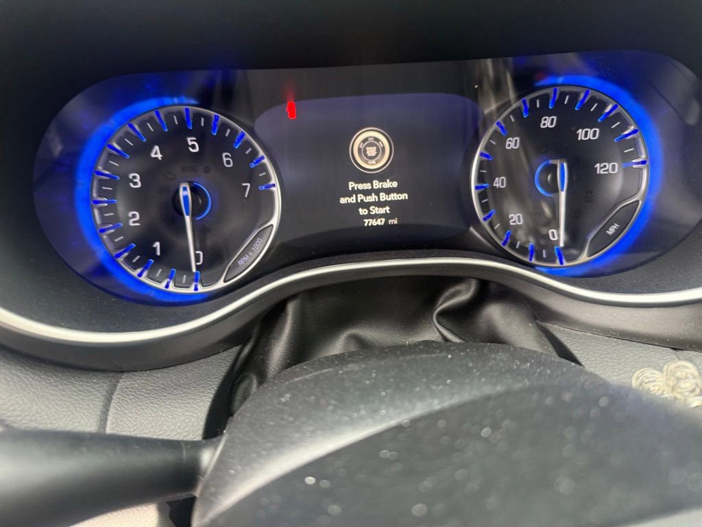 Used 2022 Chrysler Pacifica Touring-L image 13