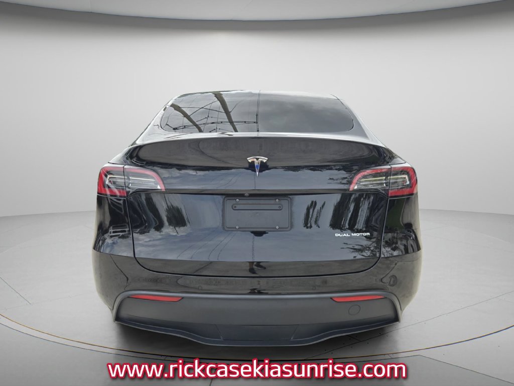 Used 2022 Tesla Model Y Long Range AWD/4WD image 6