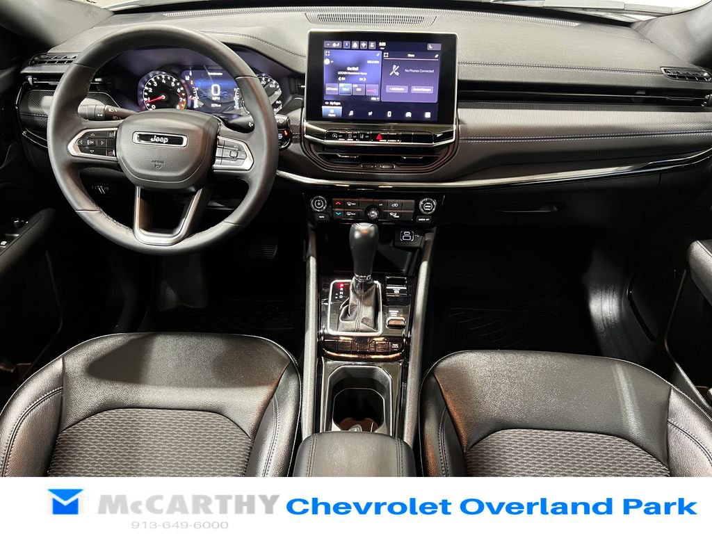 Used 2025 Jeep Compass Latitude w/ Altitude Special Edition image 25