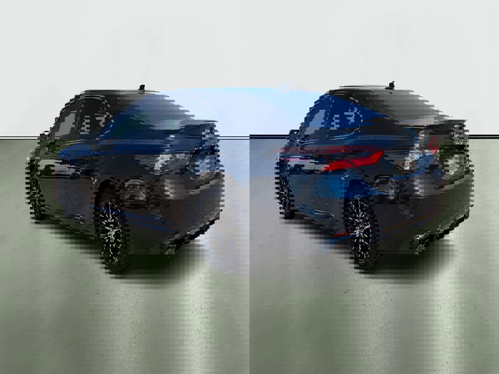 Used 2021 Toyota Camry SE image 4