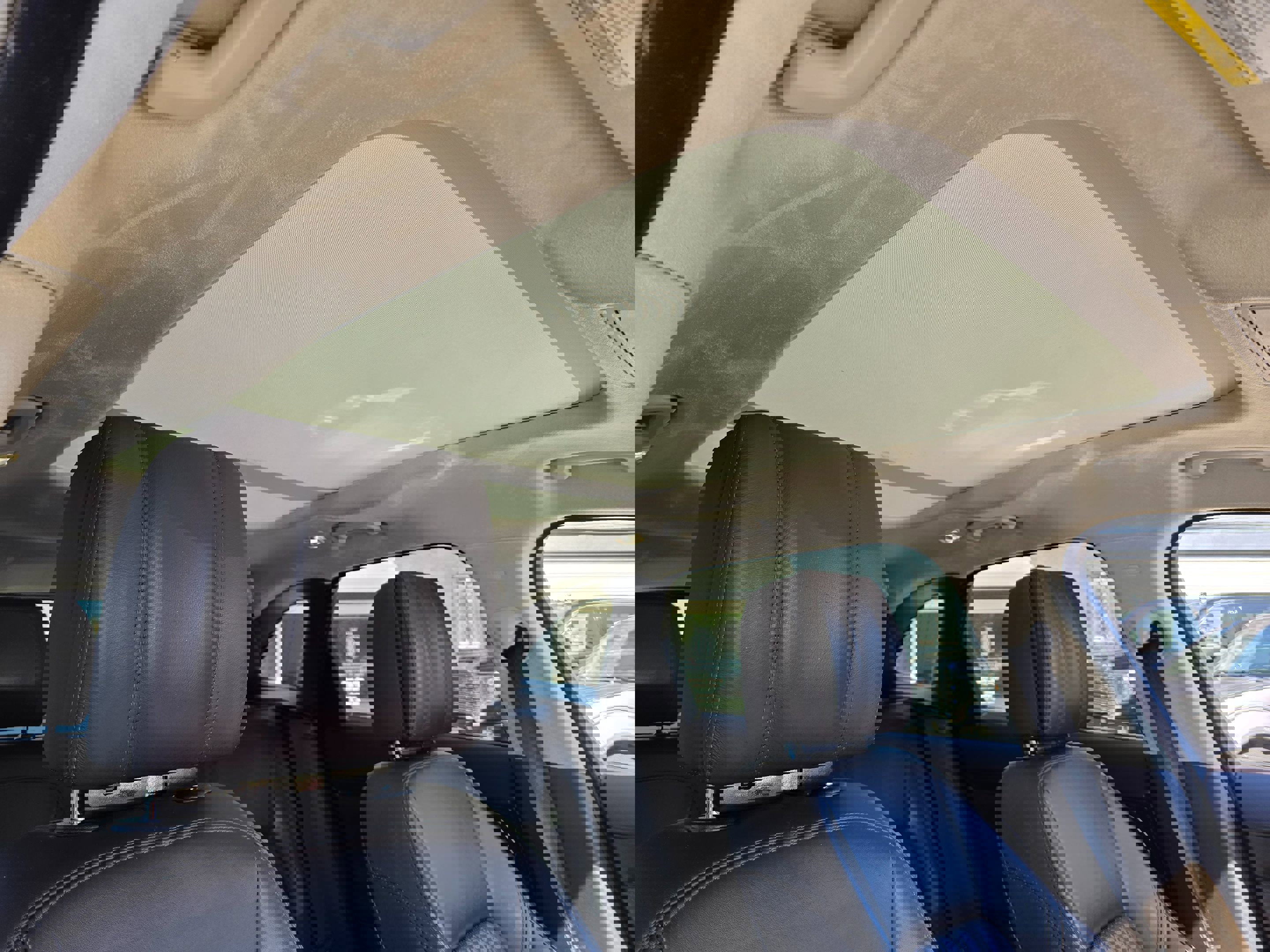 Used 2019 Jaguar F-PACE Portfolio image 11