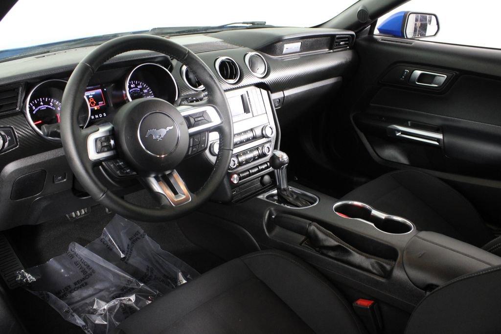 Used 2019 Ford Mustang Coupe RWD image 18