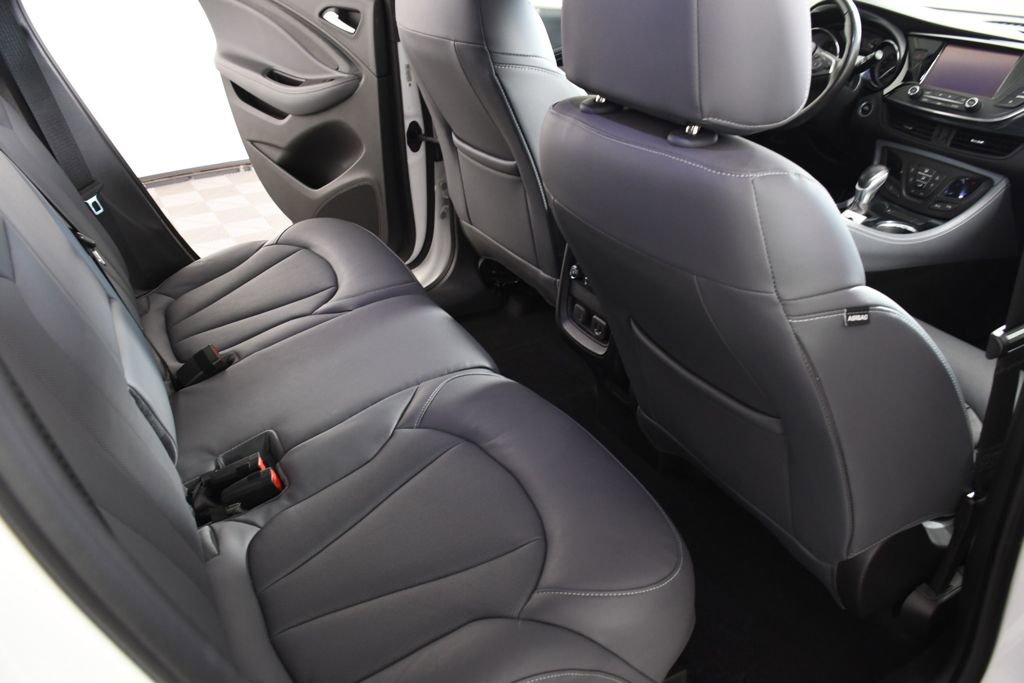 Used 2019 Buick Envision Essence image 22