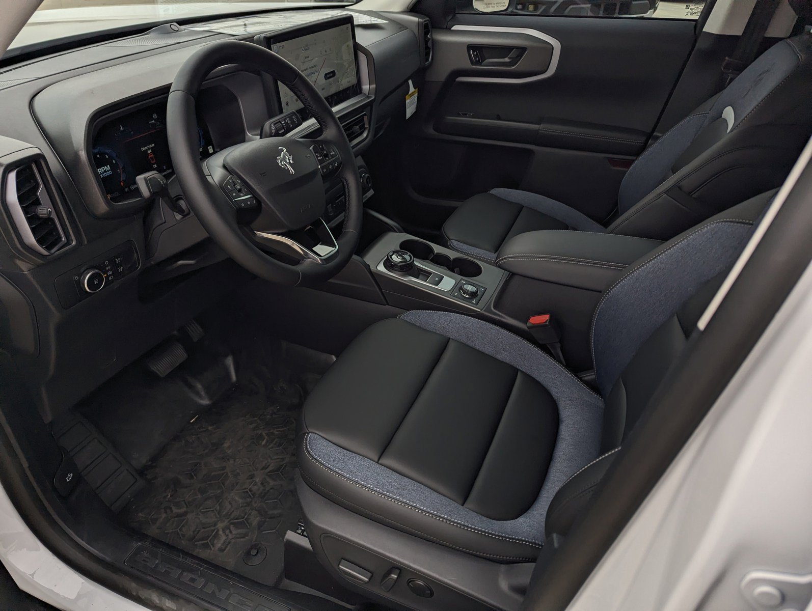 New 2026 Ford Bronco Sport Outer Banks w/ Sasquatch Outer Banks Package AWD/4WD image 9