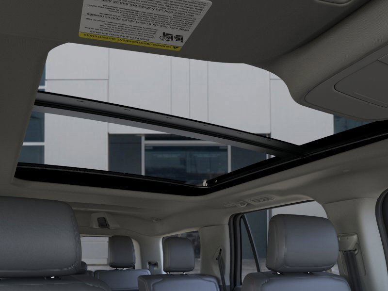 New 2025 Ford Expedition Active image 25