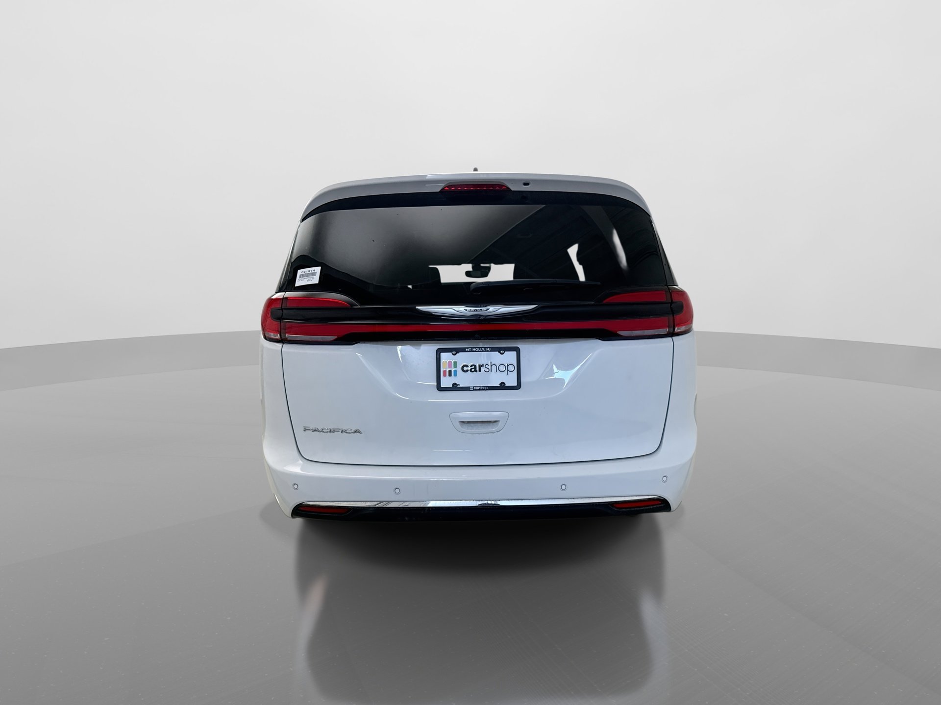 Used 2025 Chrysler Pacifica Select FWD image 4