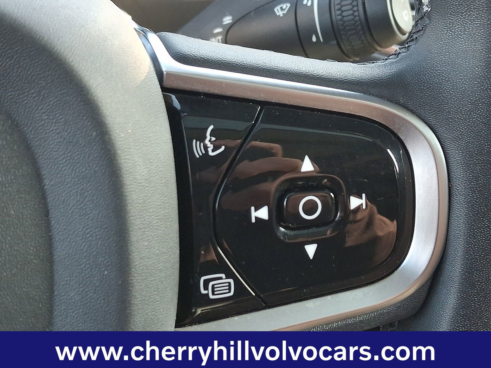 Certified 2023 Volvo XC90 B5 Core w/ Climate Package image 24