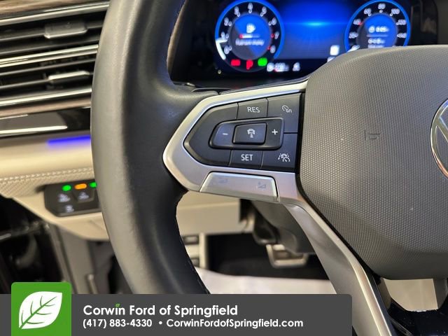 Used 2024 Volkswagen Atlas SEL Premium R-Line image 32