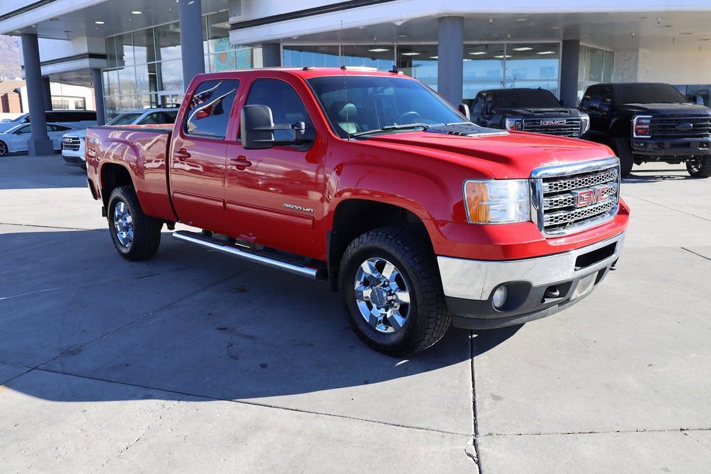 Used 2014 GMC Sierra 3500 SLT w/ SLT Convenience Package image 8
