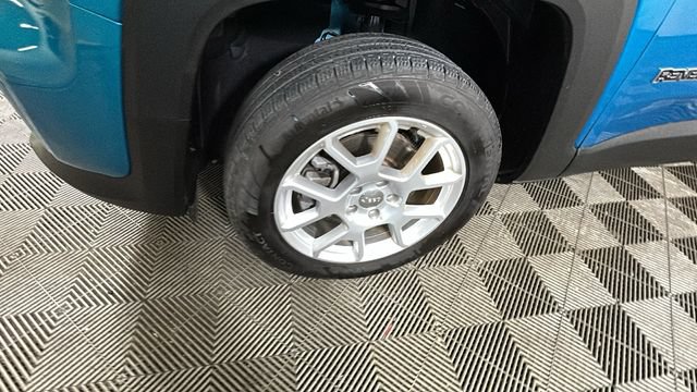 Used 2021 Jeep Renegade Limited AWD/4WD image 9