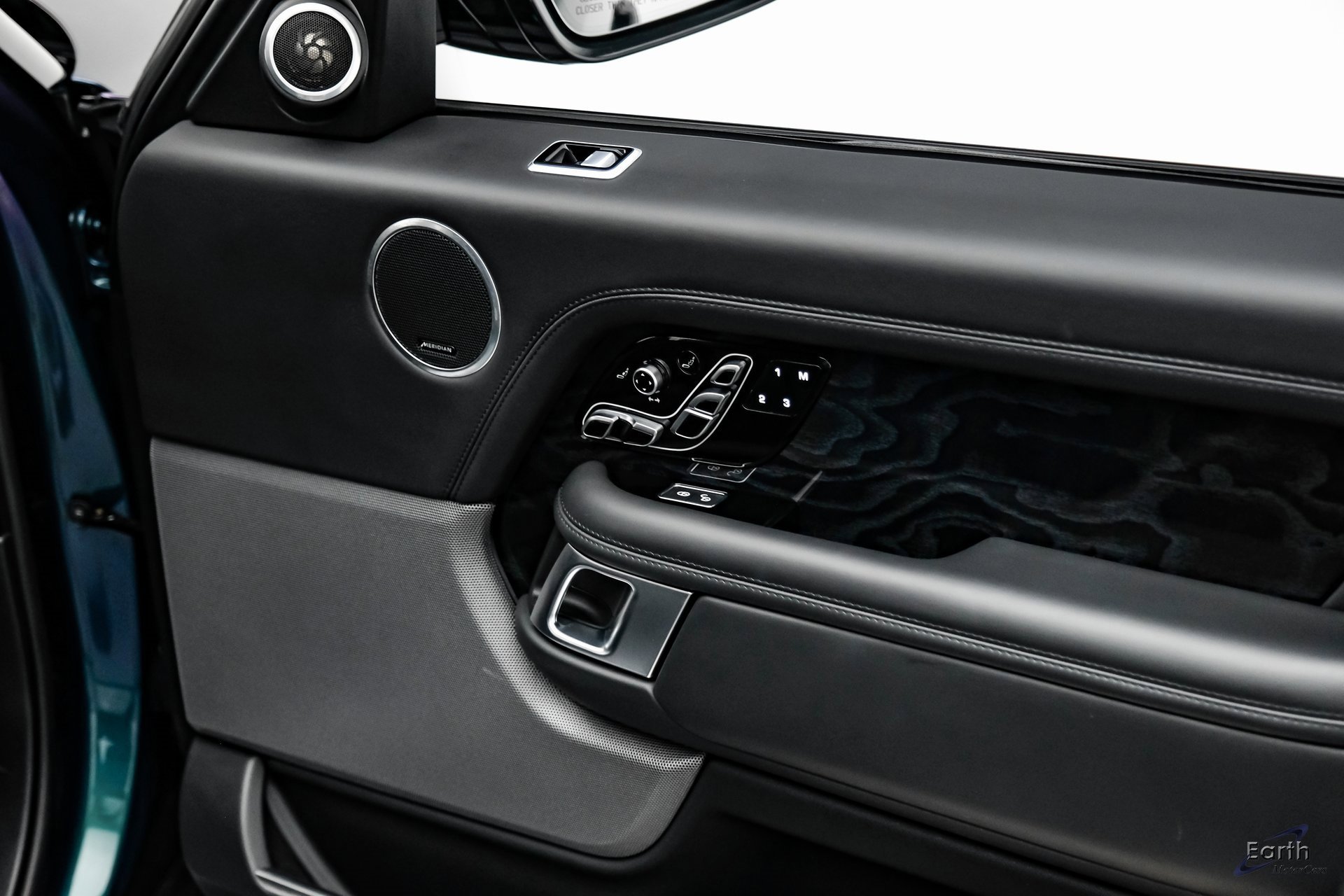 Used 2020 Land Rover Range Rover Autobiography image 76