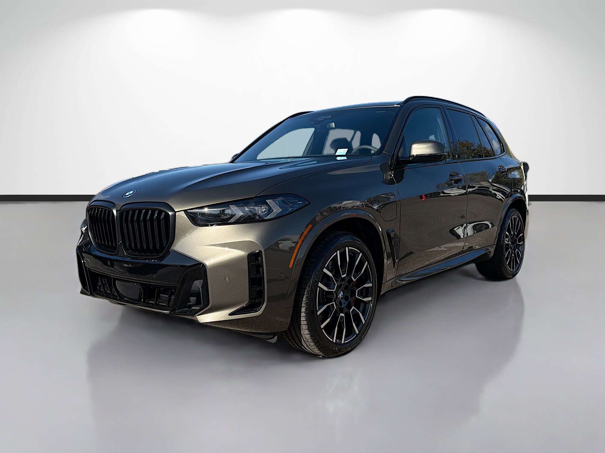 New 2026 BMW X5 xDrive50e w/ Executive Package image 7