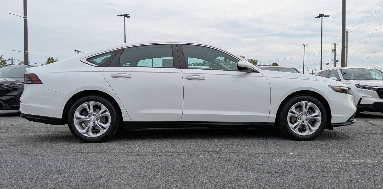 Used 2023 Honda Accord LX image 5