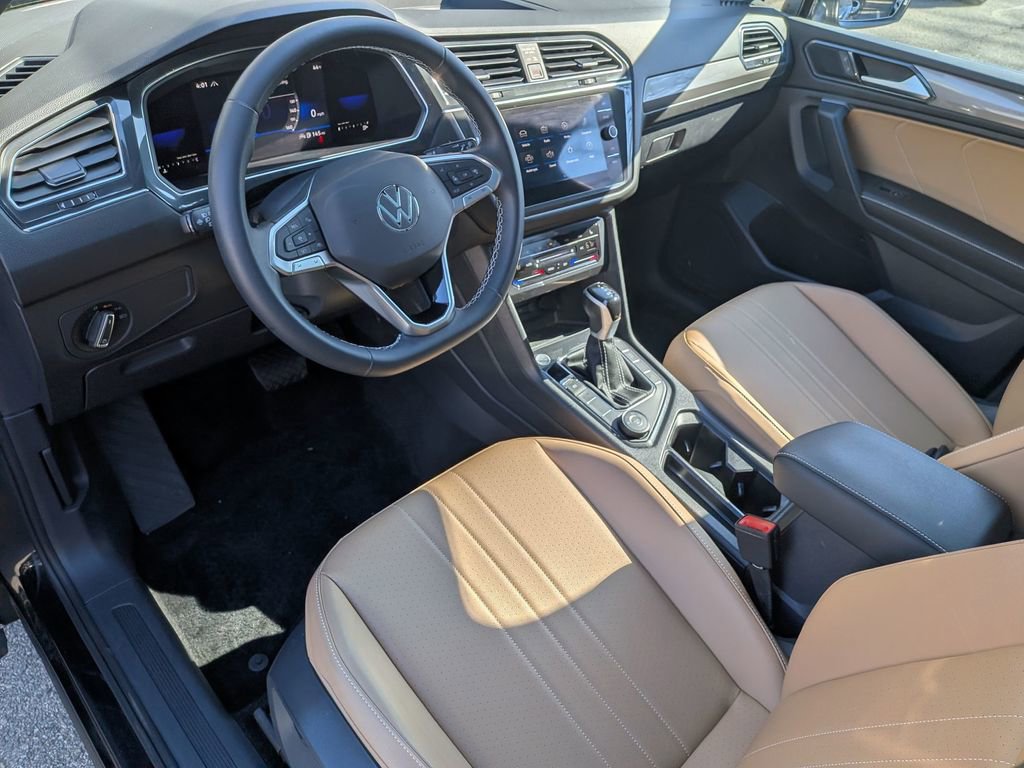 Used 2023 Volkswagen Tiguan SE image 10
