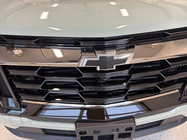 New 2026 Chevrolet Equinox ACTIV w/ Convenience Package III image 9