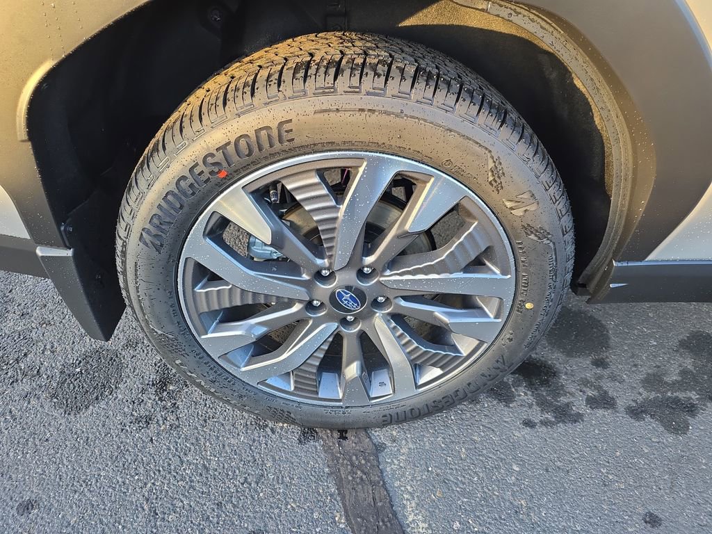New 2025 Subaru Forester Touring image 9