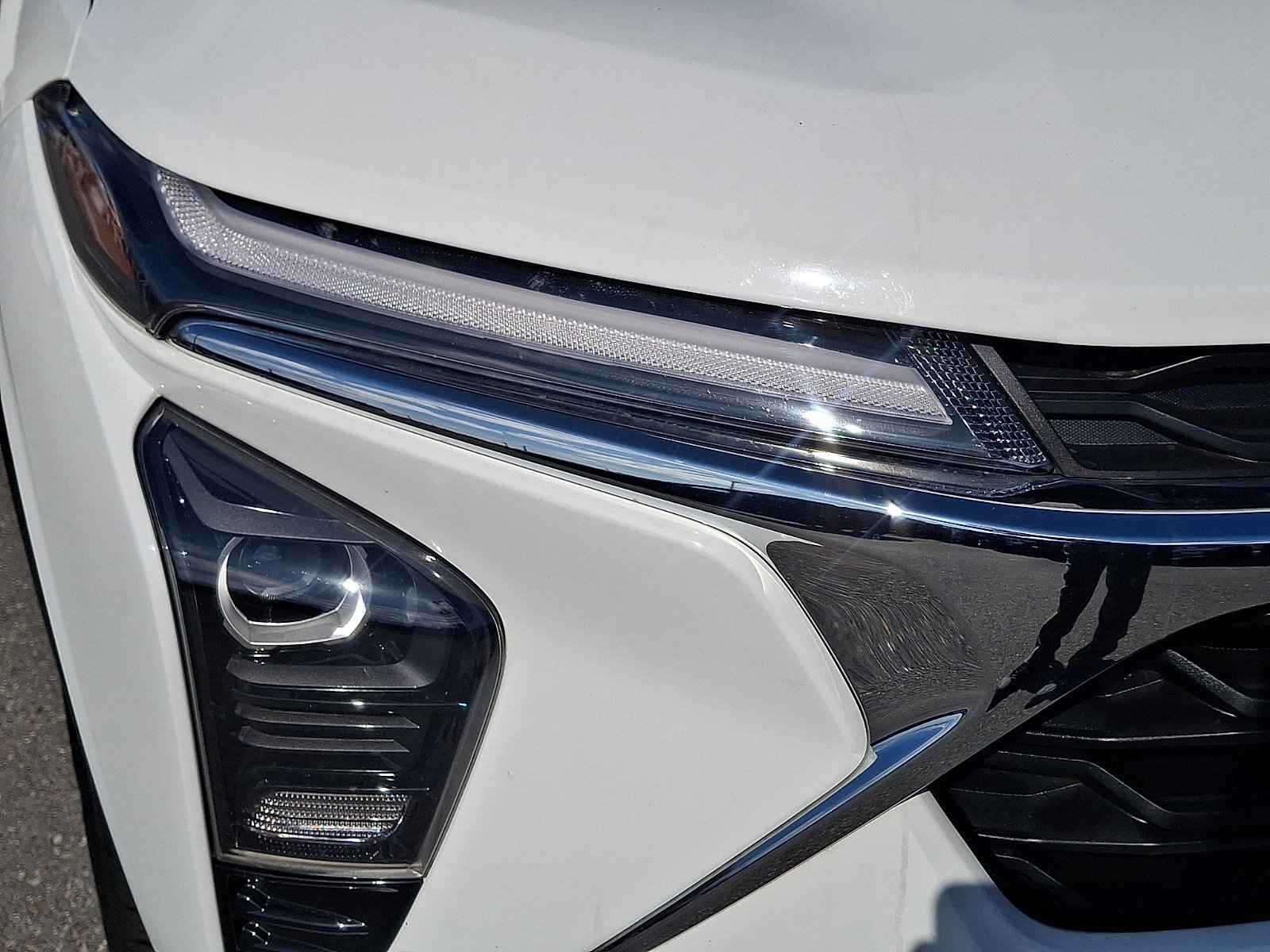 Certified 2024 Chevrolet Trax LT w/ Sunroof Package image 9