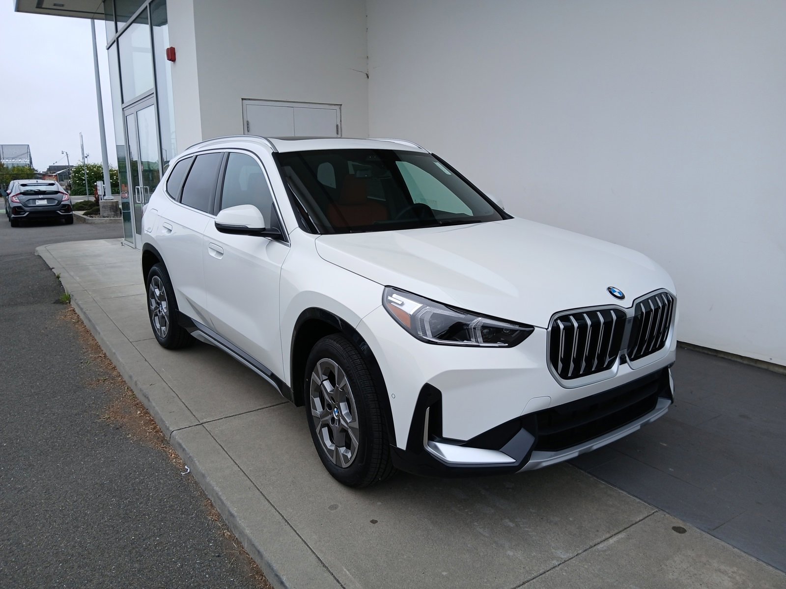 New 2025 BMW X1 xDrive28i w/ Technology Package