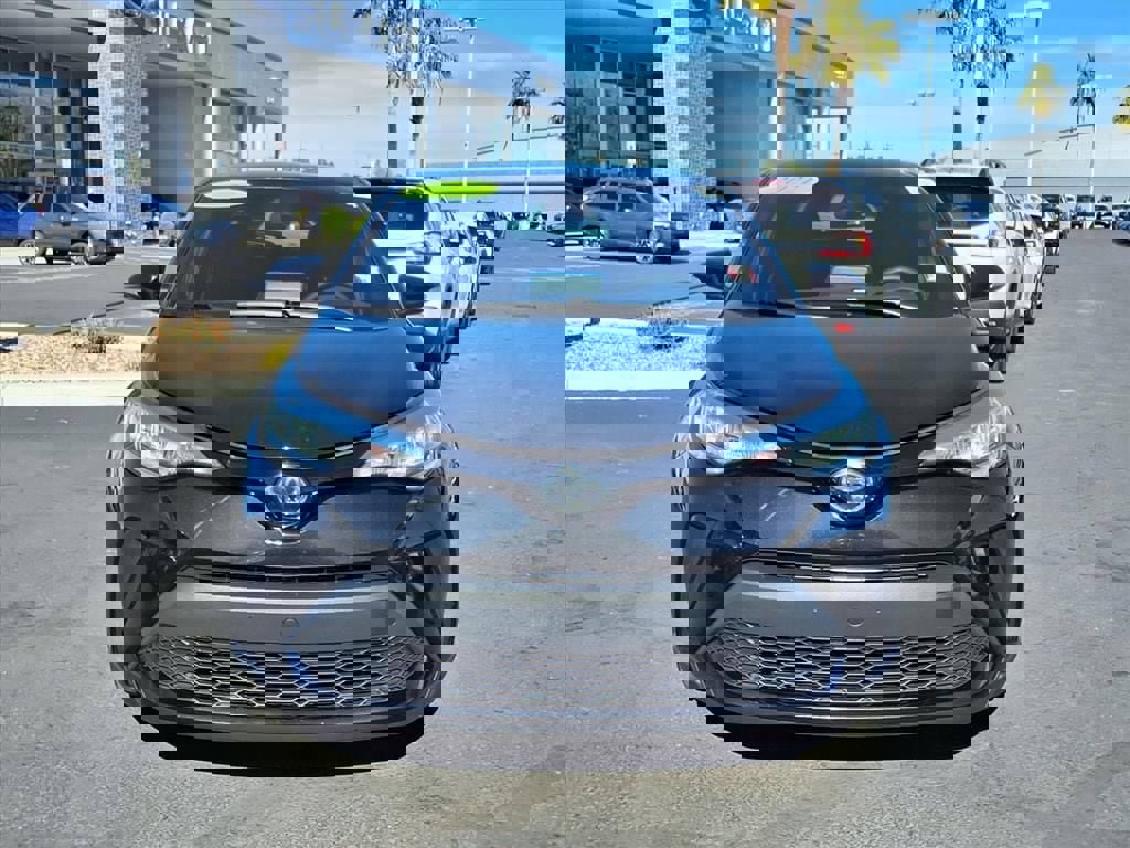 Used 2021 Toyota C-HR XLE image 9