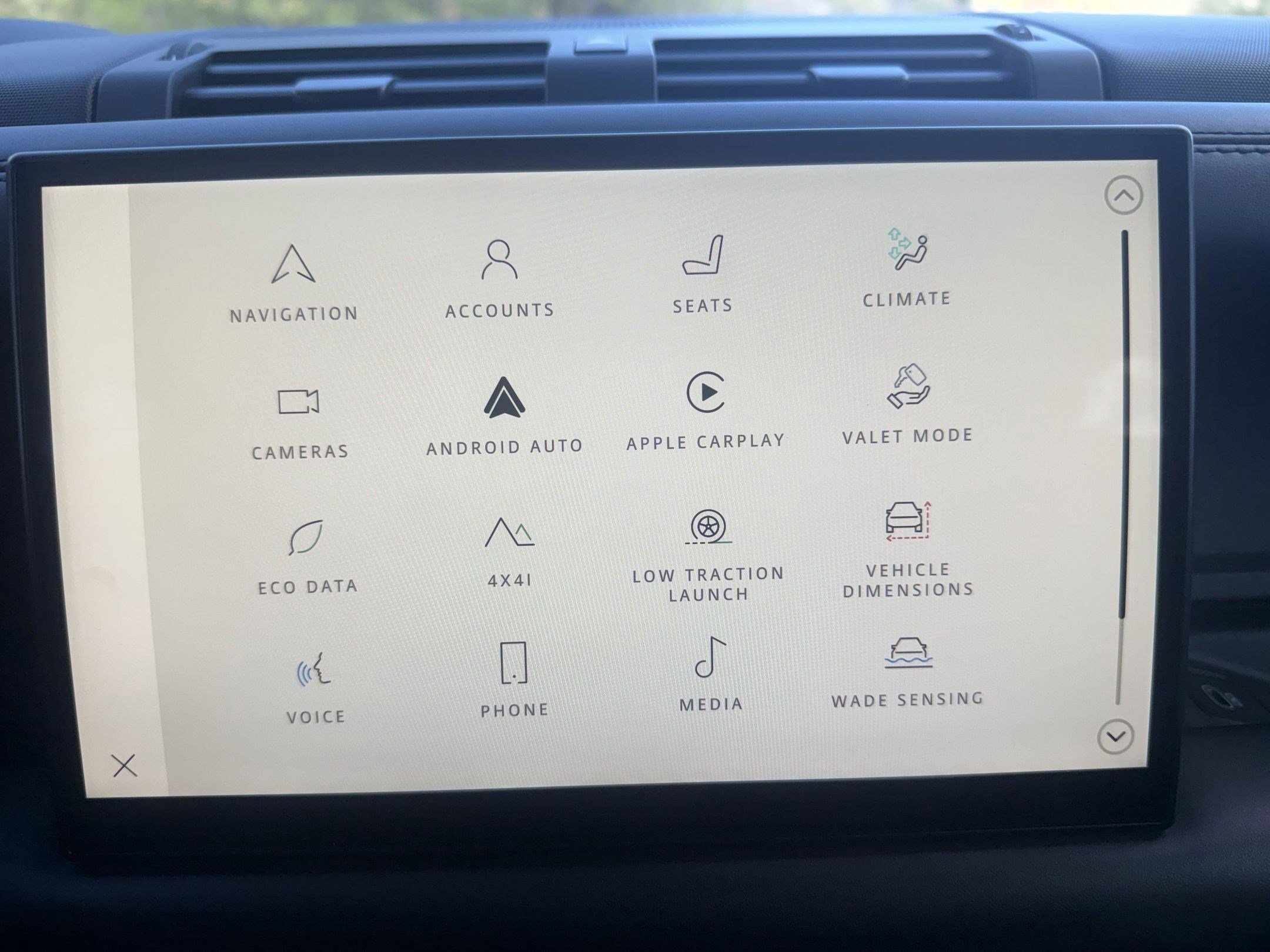 Certified 2023 Land Rover Defender 110 V8 image 27