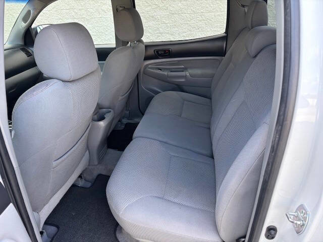 Used 2007 Toyota Tacoma PreRunner RWD image 15