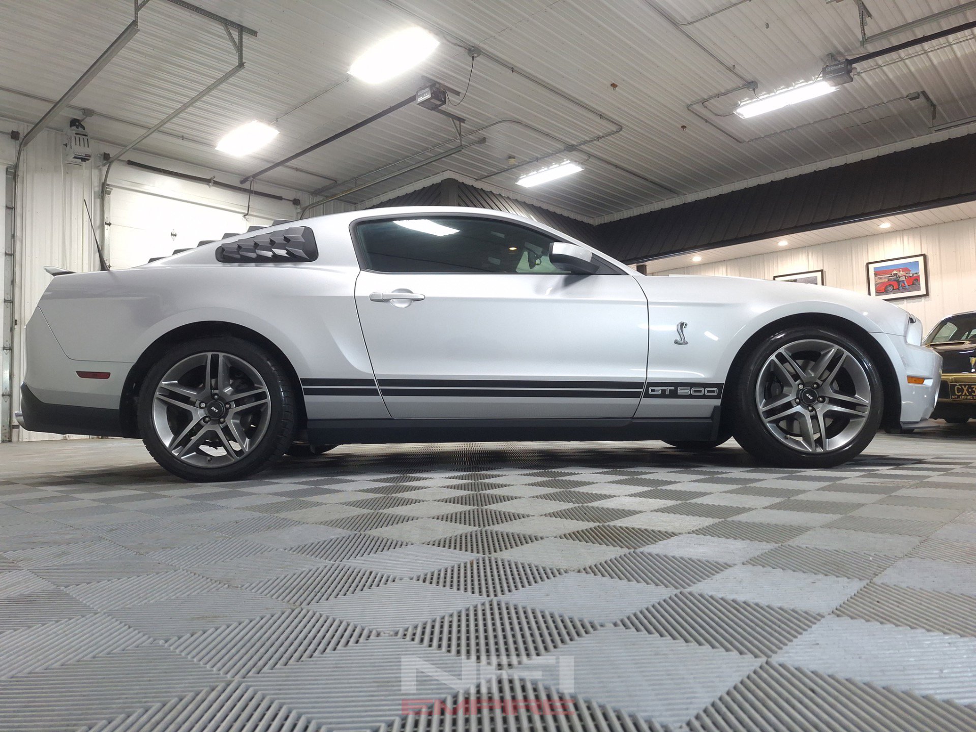 Used 2012 Ford Mustang Shelby GT500 RWD image 17