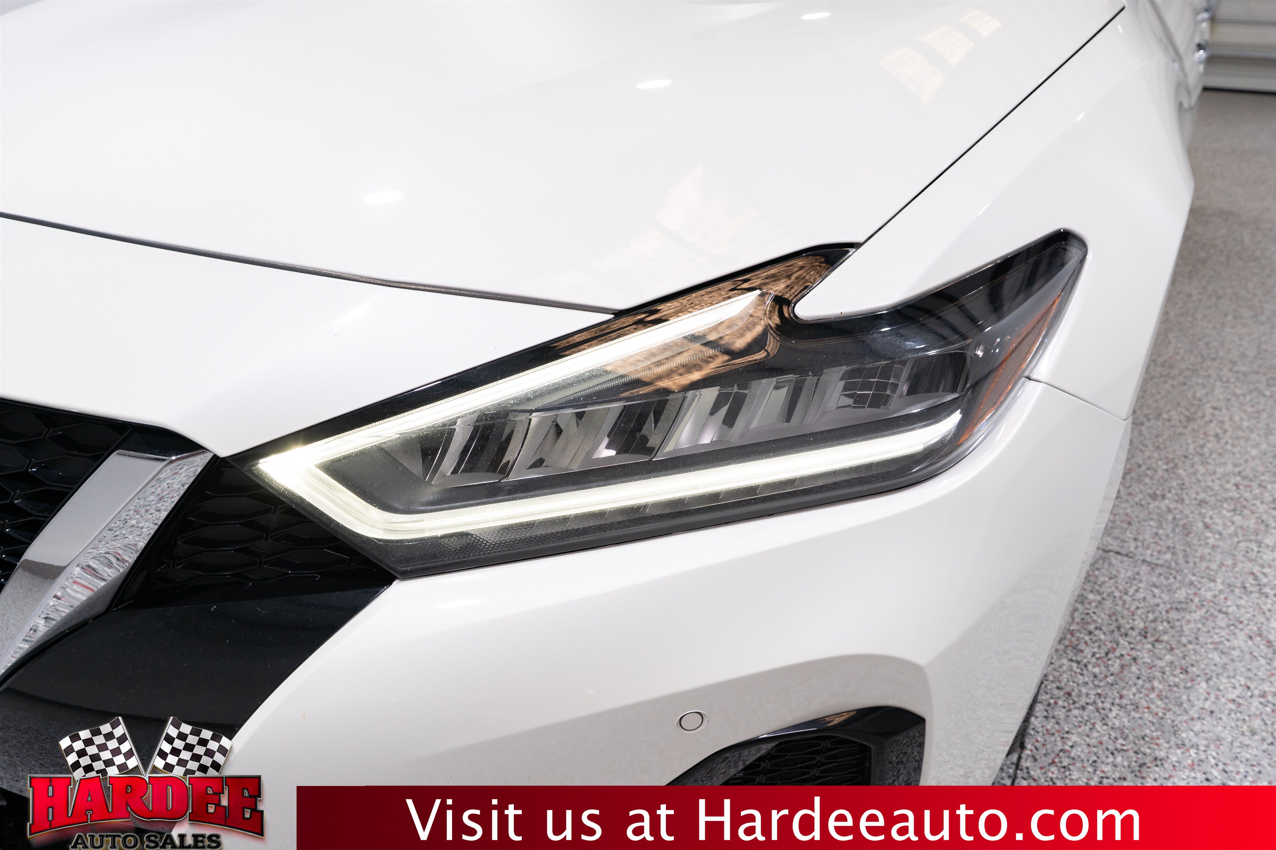 Used 2023 Nissan Maxima SL FWD image 8