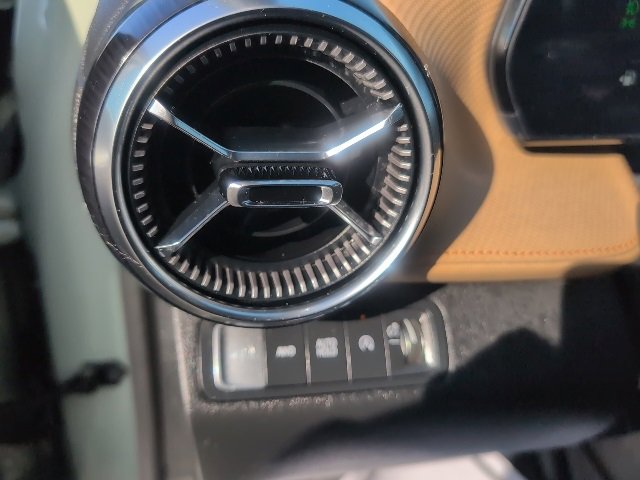 Certified 2025 Chevrolet Equinox ACTIV w/ Safety and Technology Package image 26