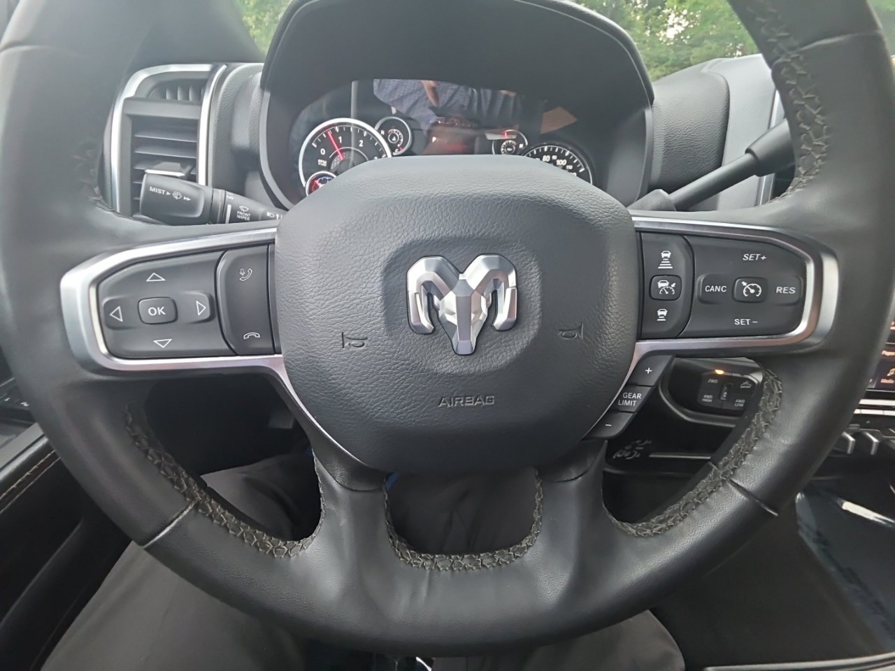 Used 2025 RAM 2500 Big Horn AWD/4WD image 34