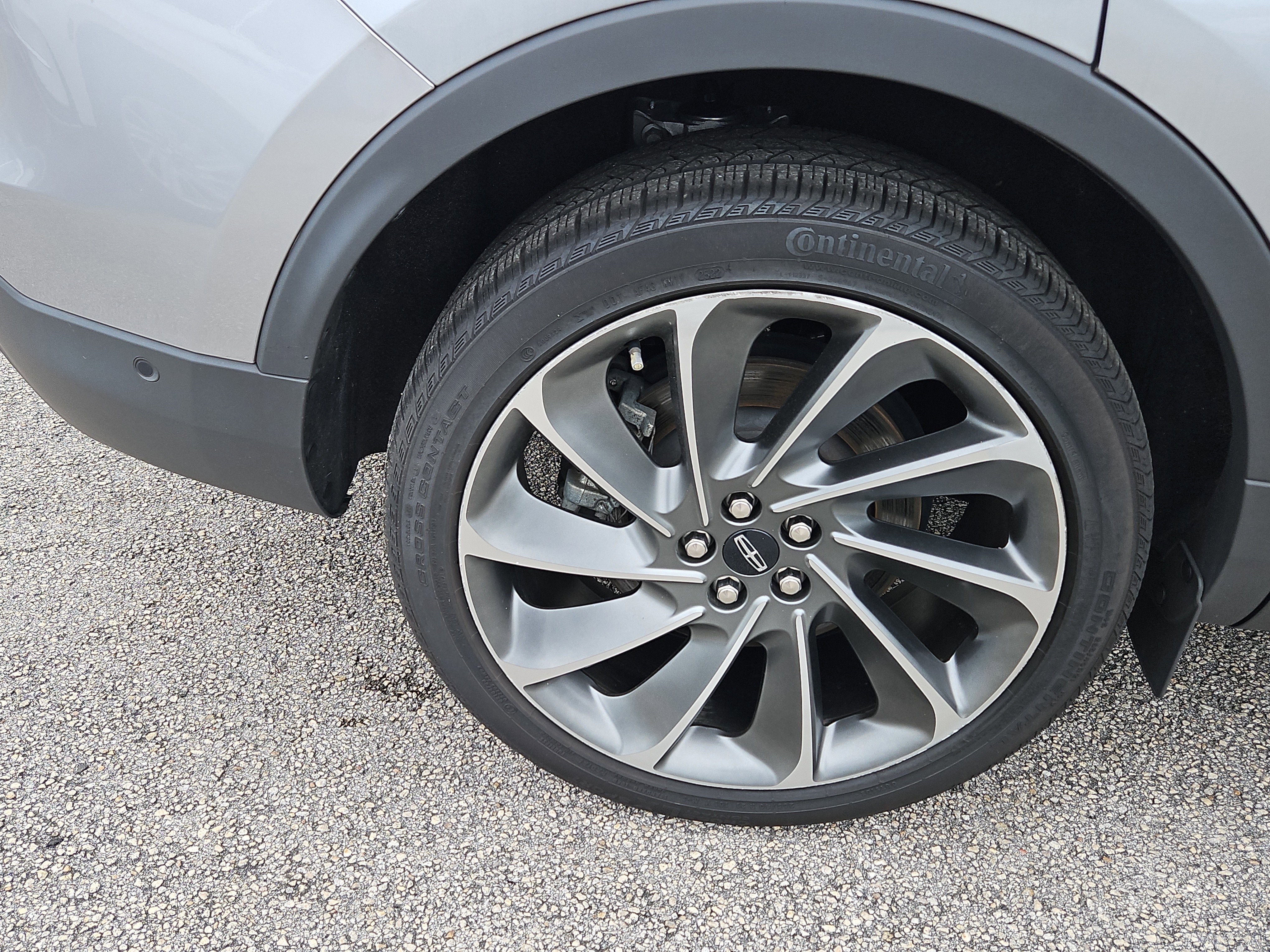 Certified 2023 Lincoln Nautilus Reserve w/ Equipment Group 201A image 5