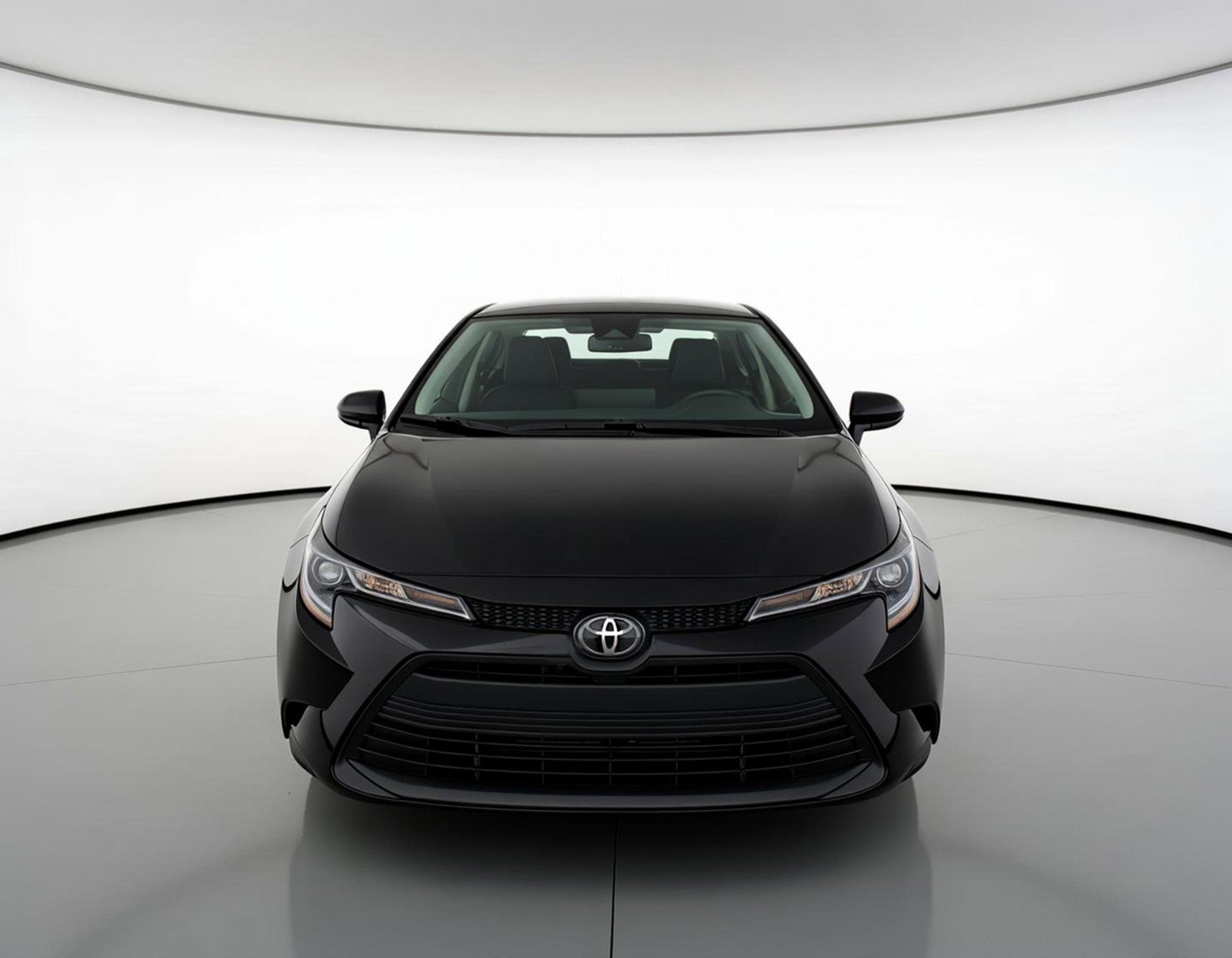 Used 2025 Toyota Corolla LE image 2