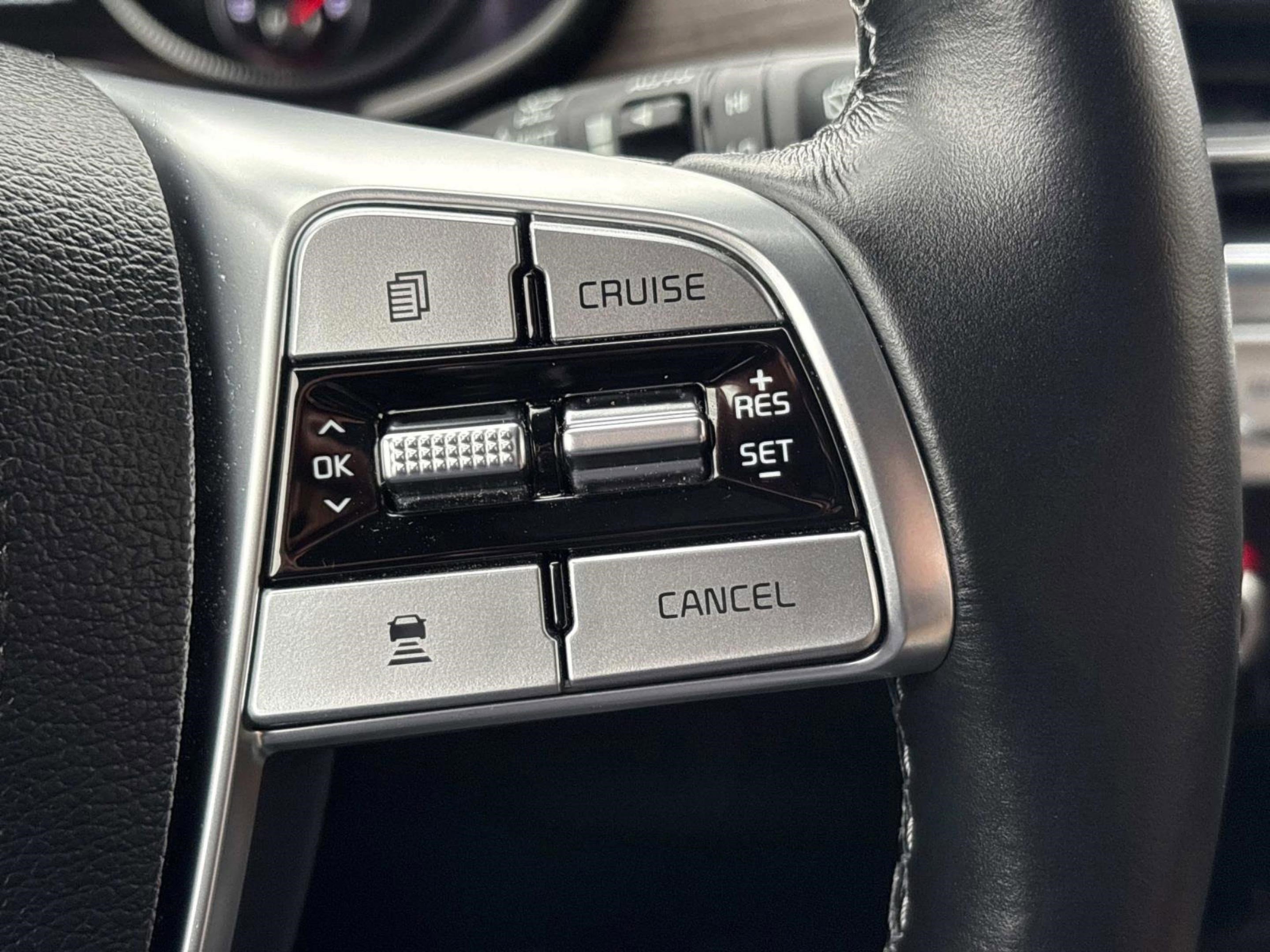 Used 2022 Kia Telluride SX w/ SX Prestige Package image 25