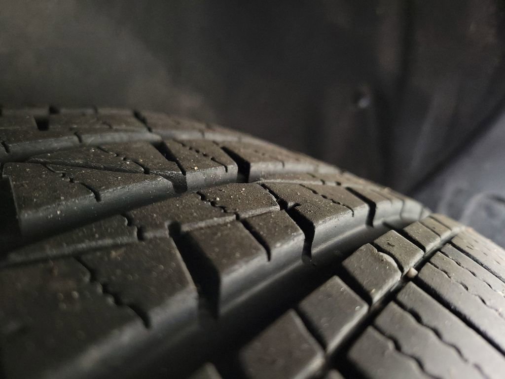 Used 2018 Toyota Highlander LE image 11