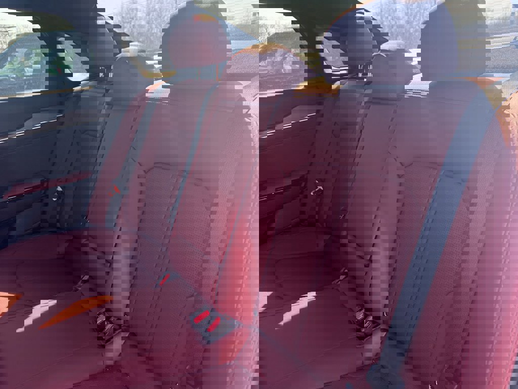 Used 2025 Kia K5 GT-Line w/ GT-Line Premium Package image 9